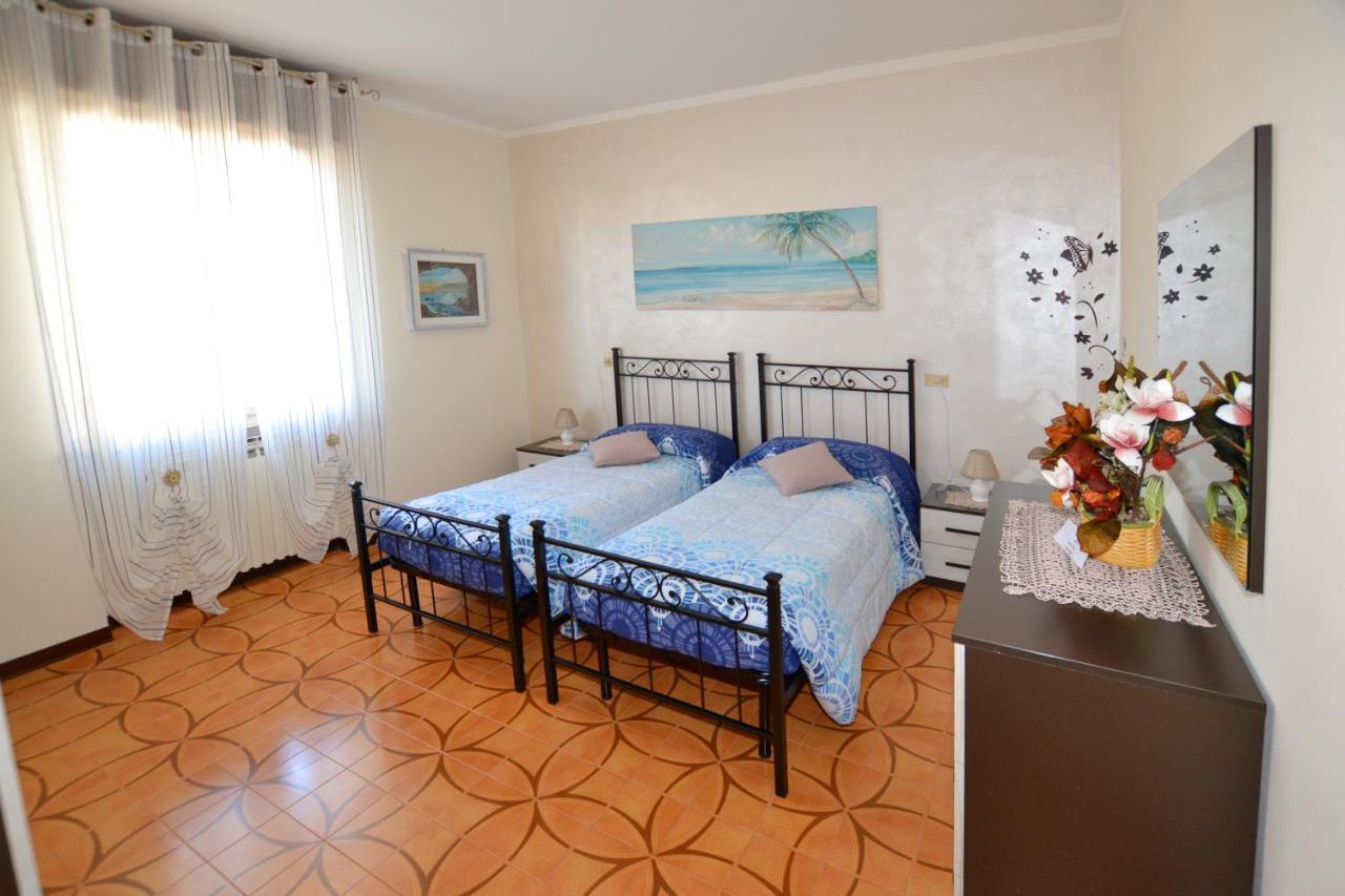 Casa Patty Villa Sirmione Bagian luar foto